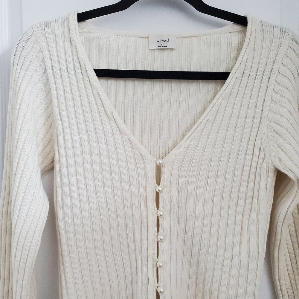 **SOLD** Aritzia Wilfred Pearl Wool-Blend Cardigan - Picture 3 of 6